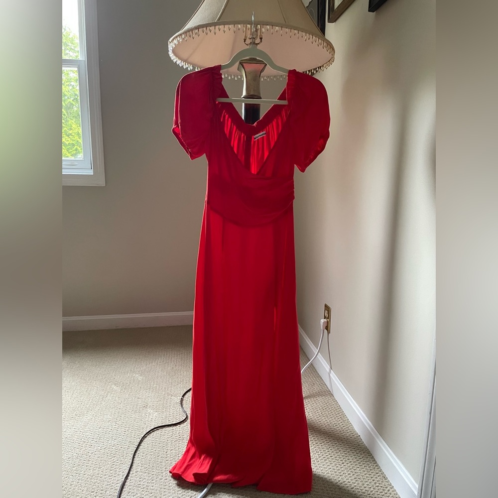 Red Reformation full length size 2 cap sleeve never worn dress